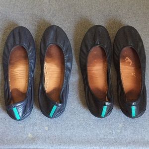 2 Pairs of Tieks in Navy and Black size 7